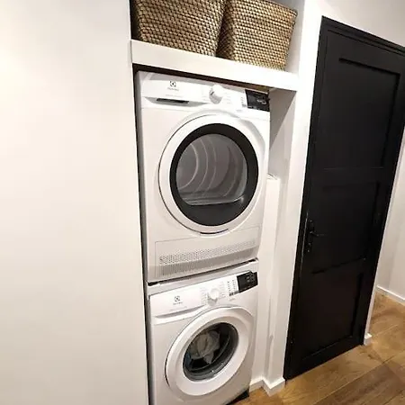 Le Prestige Yourhosthelper